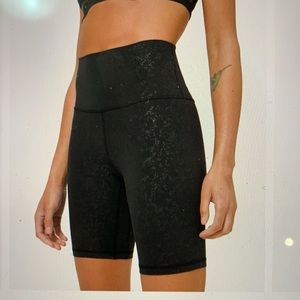 Lululemon Align Shorts 8” - Speckle Emboss Black Size 2
